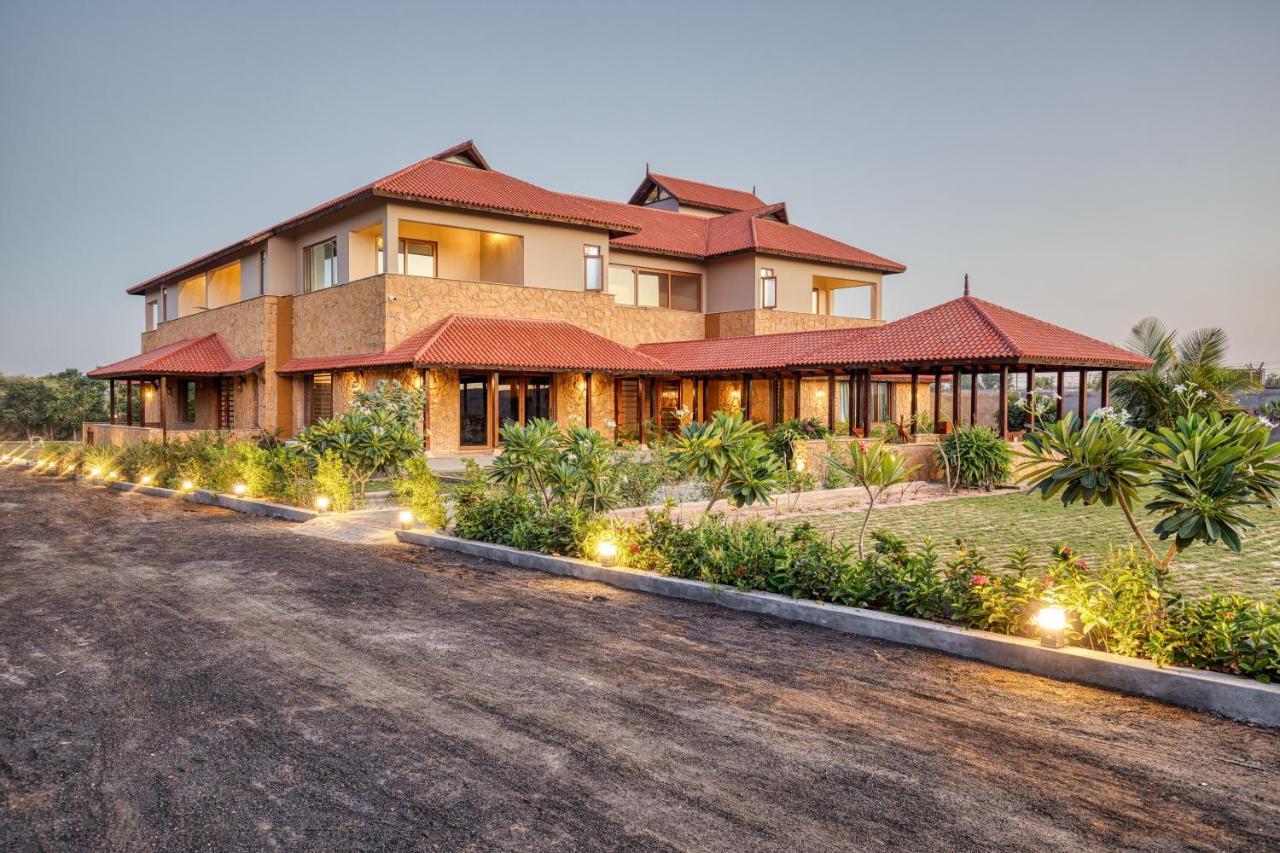 Апартаменты The Kutchh Courtyard Kukma Экстерьер фото